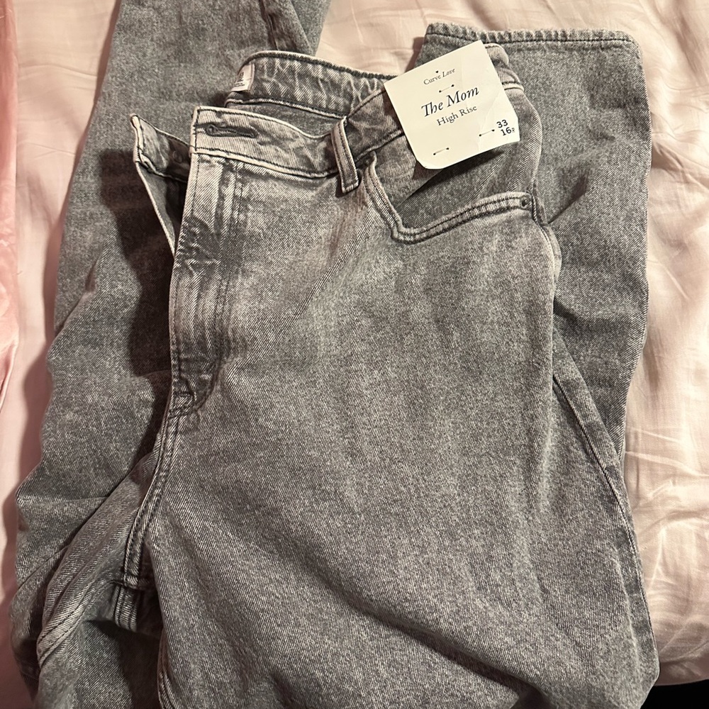 Abercrombie Curve Love mom jeans - Picture 2 of 3